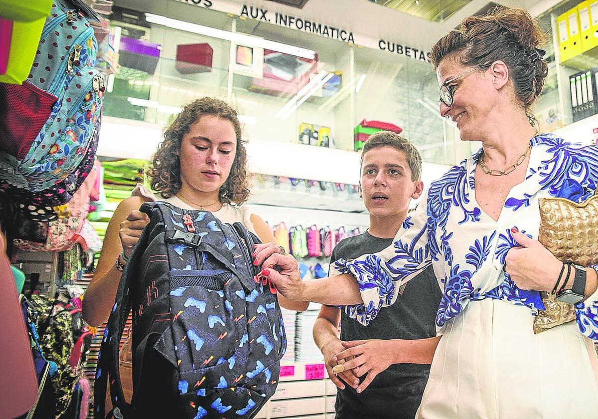 Vuelta al cole 2023  Las cinco mochilas escolares más baratas en