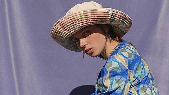 La nueva tienda que revoluciona Sopela con su atrevida apuesta por la moda y el arte