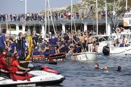 El 'Antzar eguna' de Lekeitio reunirá a numerosos jóvenes en el muelle.