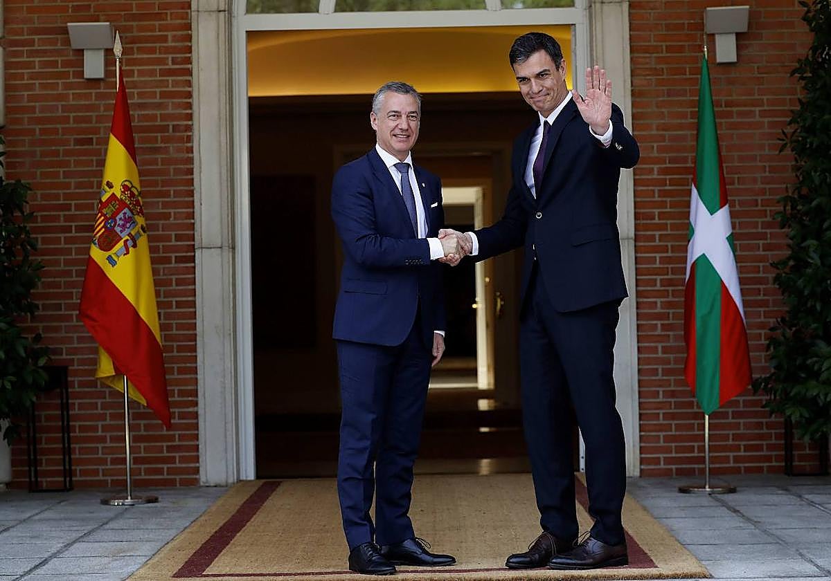 Iñigo Urkullu y Pedro Sánchez, en 2018 en La Moncloa.