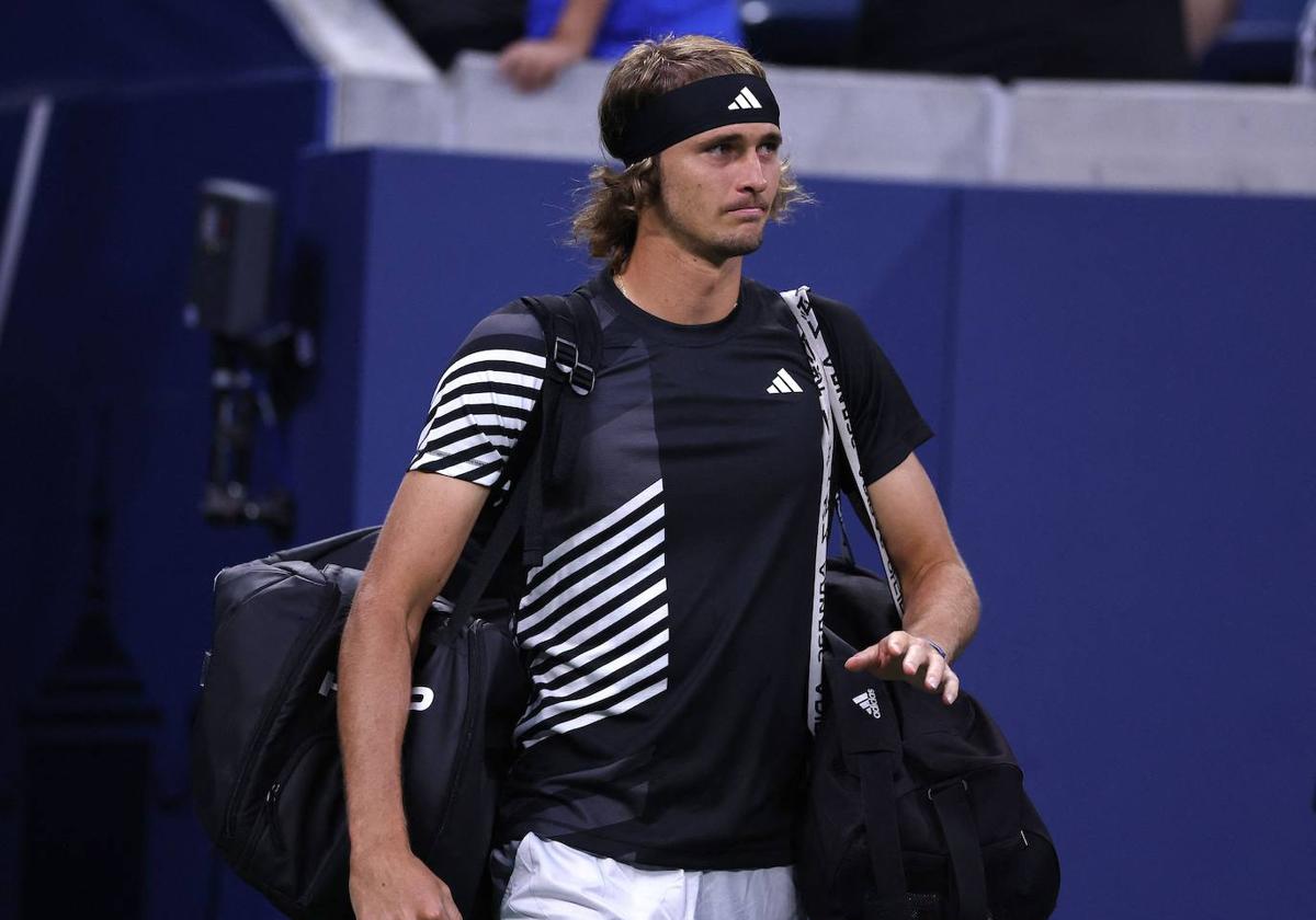 El tenista alemán Zverev para el partido al escuchar «la frase más famosa de Hitler» en el US Open