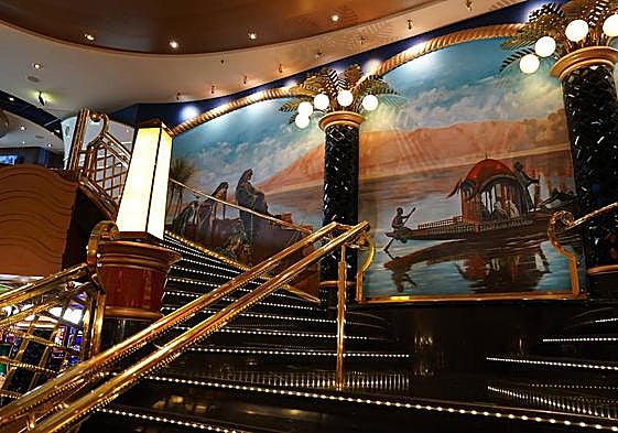 Así el MSC Fantasia, el colosal crucero que ha llegado a Getxo