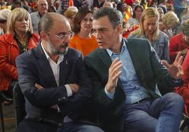 Lambán y Sánchez, en un acto de la campaña de las pasadas autonómicas.