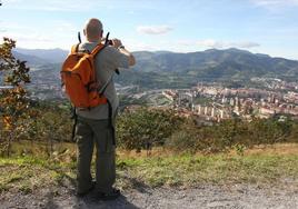 Vistas de Bilbao desde el monte Avril.