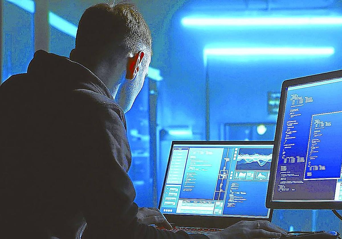 Las empresas de Álava buscan a cerca de 300 profesionales con perfil digital