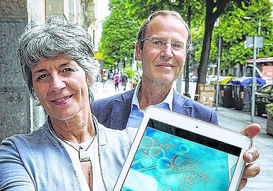 Matxalen Uriarte y Fernando Macho, fundadores de Universal Omics.