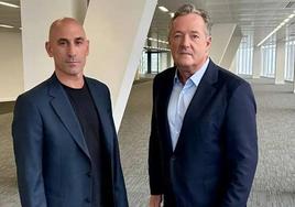 Luis Rubiales y Piers Morgan, antes de la entrevista.