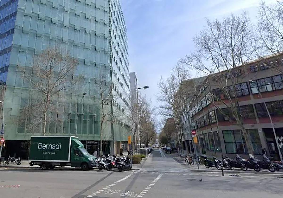 Vista de la calle Ciutat de Granada cerca del lugar de la agresión.