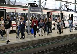 6.320 trenes de Cercanías de Renfe en Bizkaia se han retrasado o han sido cancelados este verano