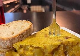 La jugosa tortilla del Sorginzulo busca ser la mejor de España.