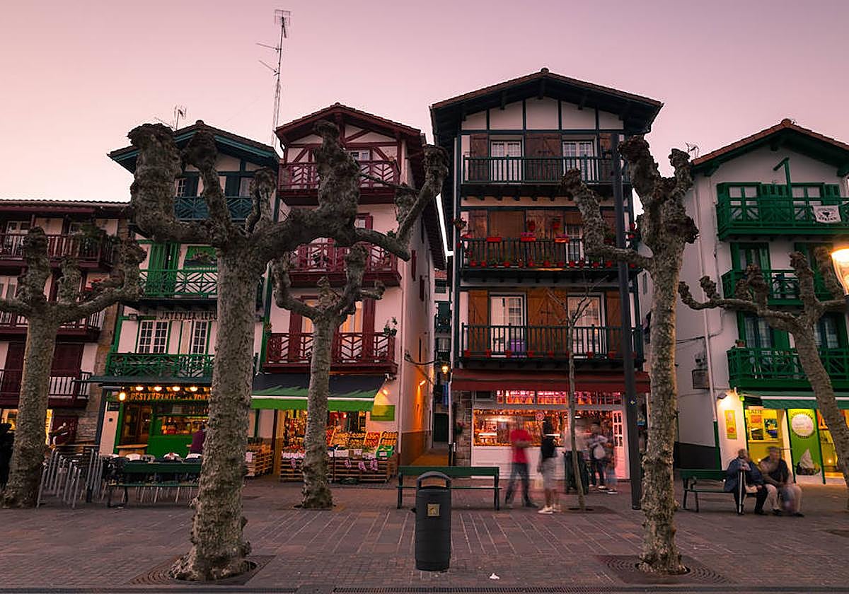 El mejor pueblo del mundo para viajar en septiembre está en Euskadi