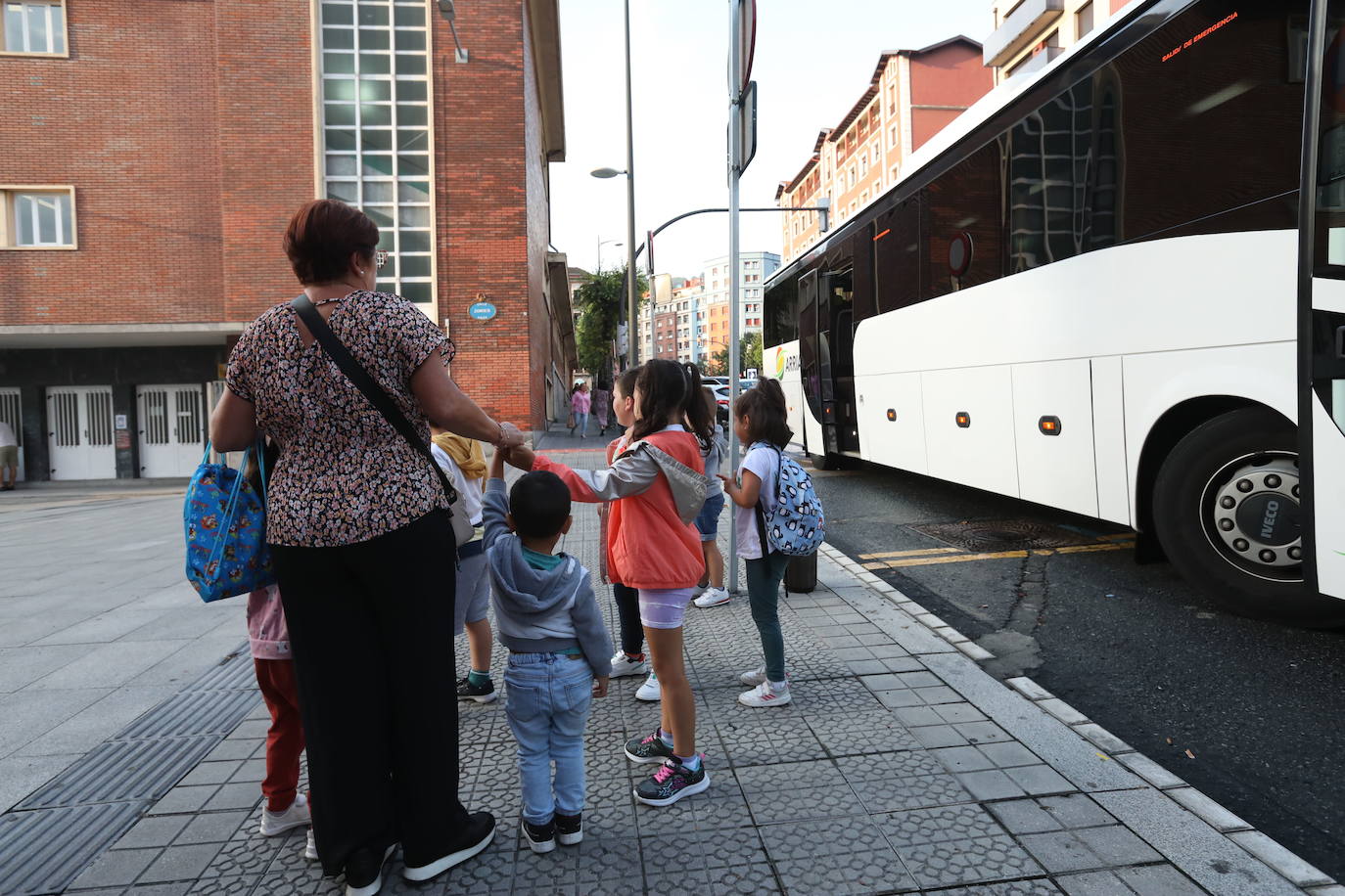 El transporte escolar recupera la normalidad este lunes