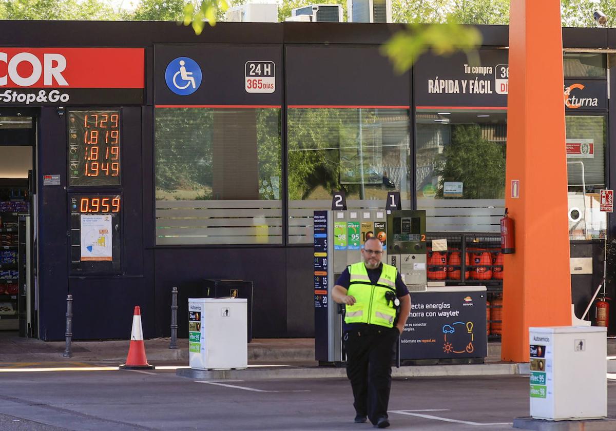 Llenar el depósito de gasóleo en Euskadi cuesta 14 euros más que antes del verano