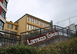 Las quejas arrecian en el colegio Lamuza por la calidad del servicio de comedor.