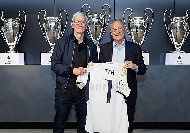 Florentin Pérez y Tim Cook, CEO de Apple.