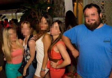 Ascensión y caída del padre Fran, el cura detenido por sedar a mujeres para abusar de ellas y grabarlas