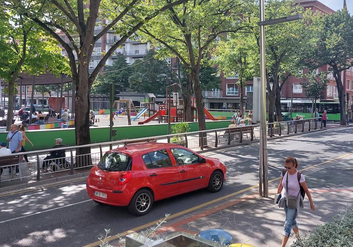 Una de las tasas incrementadas es la estancia en el aparcamiento bajo la plaza del Kasko.