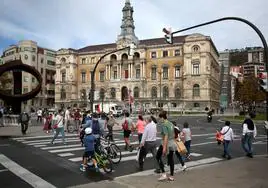 Bilbao sube un 3% las tasas municipales para recaudar 5,2 millones de euros más en 2024