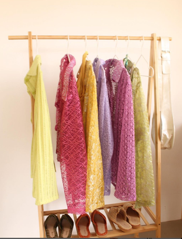 De bolsos al calzado más &#039;cool&#039;: así es esta marca creada por tres amigas vascas