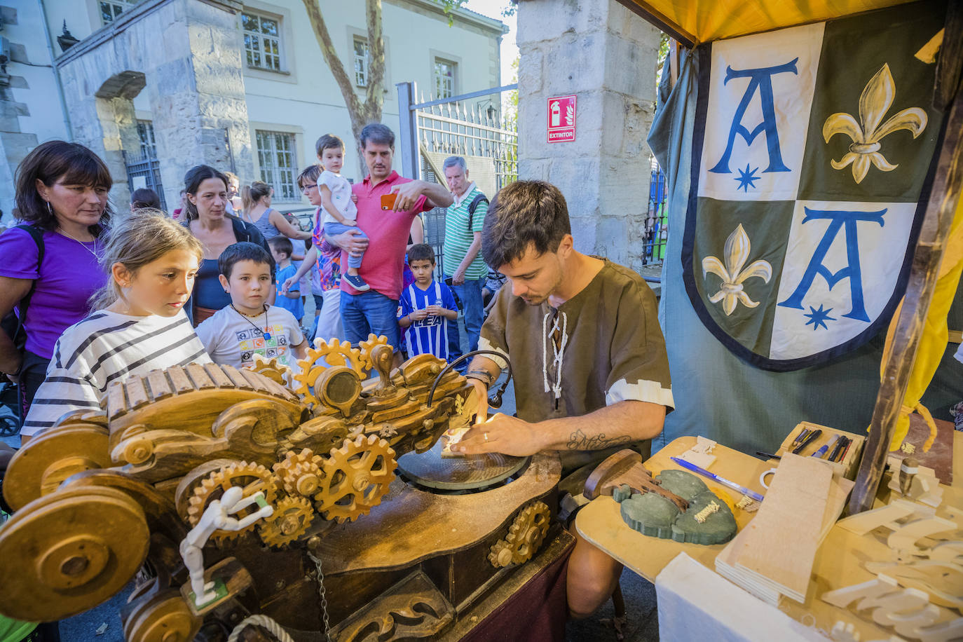 Arranca el Mercado Medieval de Vitoria