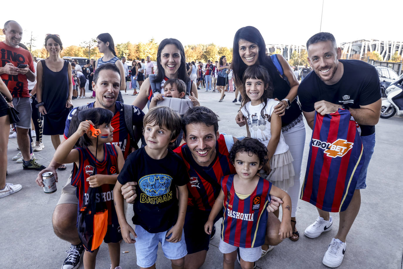 El ambiente del Baskonia-Bilbao Basket. Mucho más que un derbi baloncestístico