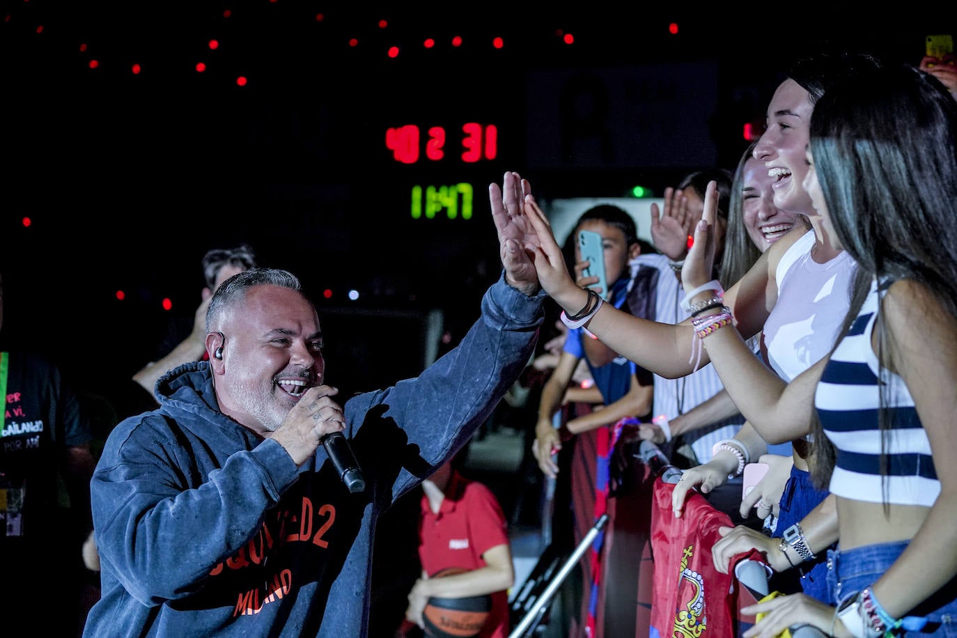 El ambiente del Baskonia-Bilbao Basket. Mucho más que un derbi baloncestístico