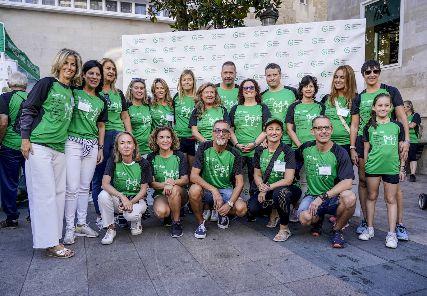 La marcha en Vitoria contra el cáncer, en imágenes