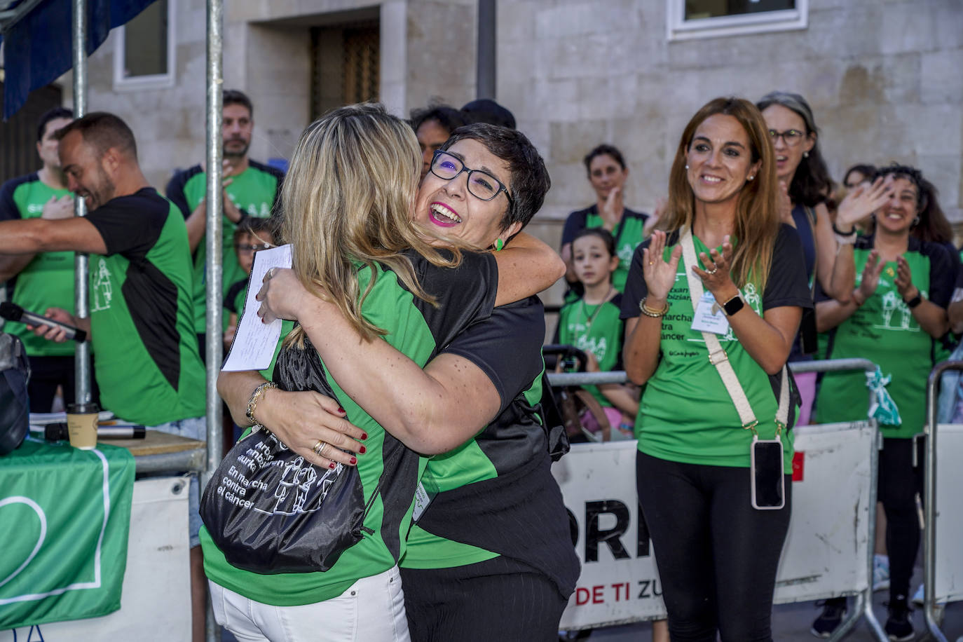 La marcha en Vitoria contra el cáncer, en imágenes