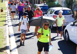 Decenas de personas completaron los siete kilómetros de la marcha