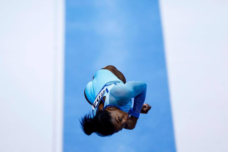 Biles realizó un salto histórico.