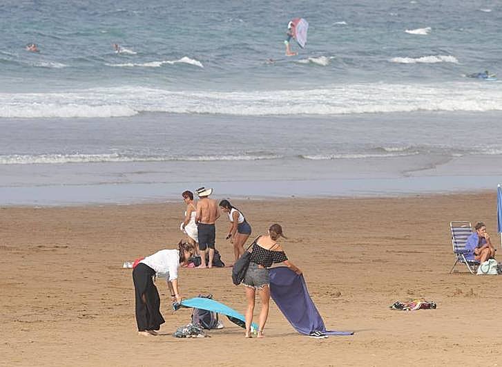 Entra la galerna y bajan las temperaturas tras una jornada asfixiante en Bizkaia
