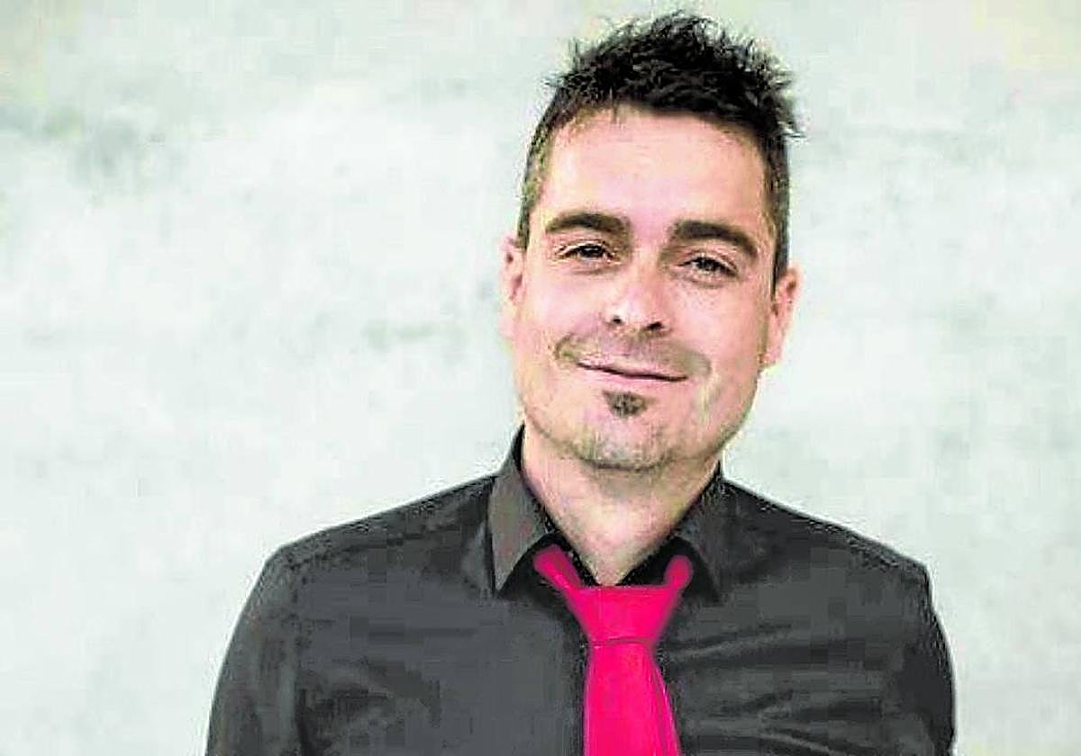 El humorista Álex Clavero ofrecerá el próximo viernes su espectáculo titulado 'La nueva normalidad'.