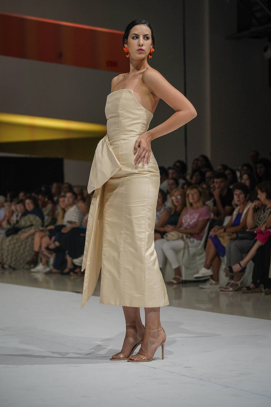 Otro de los modelos que se pudo ver sobre la pasarela de Gasteiz On.