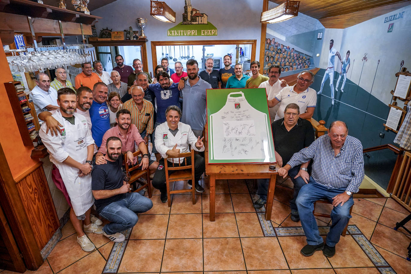 La cena en la sociedad gastronómica Kakiturri, en imágenes