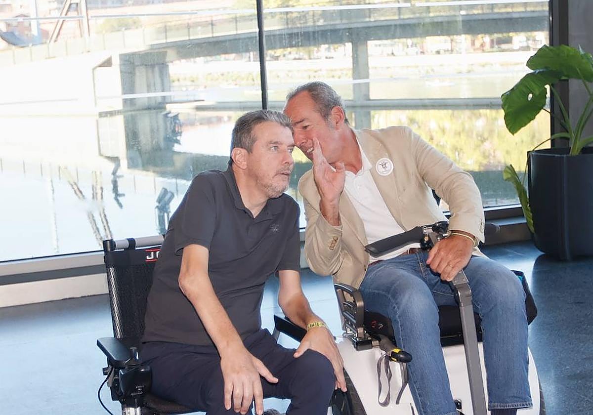 Juan Carlos Unzué junto a Jaime Lafita en el Euskalduna
