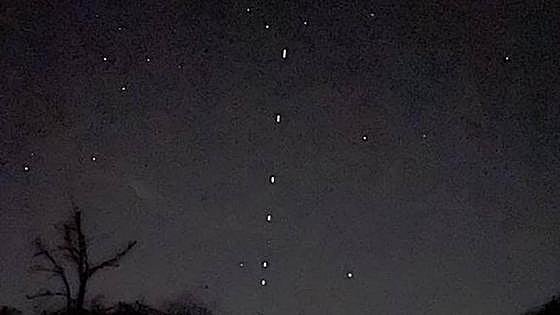 ¿Extraterrestres en Cantabria? No, los satélites Starlink de Elon Musk