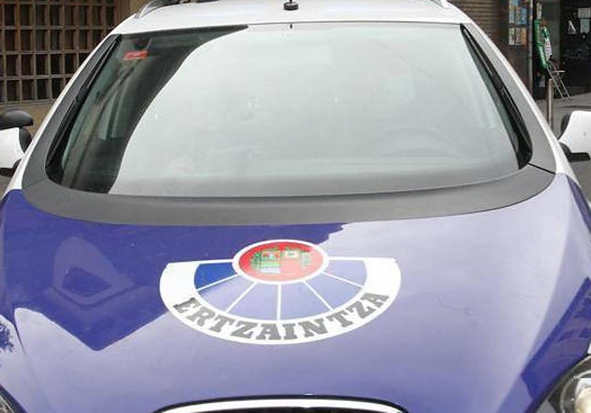 Apuñala en el cuello a un joven al que intentó robar el móvil en Cruces