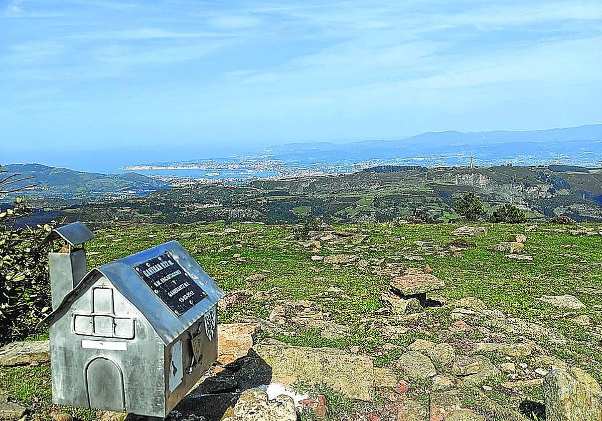 Vista de la costa desde la cima del Ganeran.