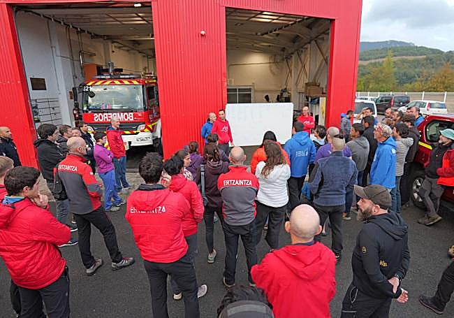 Decenas de profesionales han partipado en el simulacro.