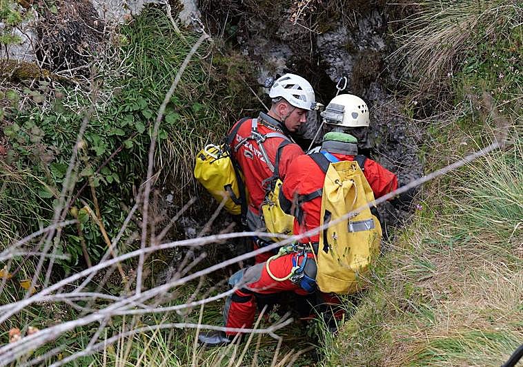El simulacro se ha desarrollado en la sima Alto Coronas.