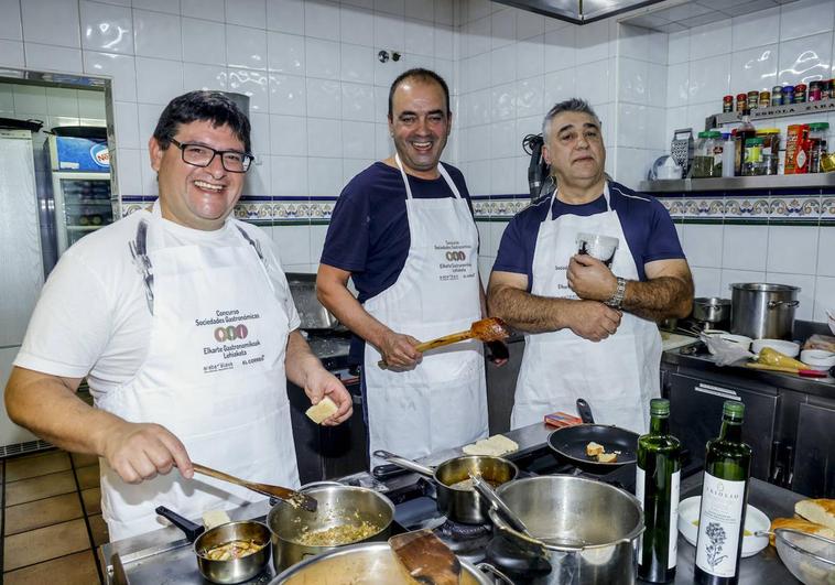 Diego Chaparro, Seve Ubierna y Juantxo del Olmo se sacan un As bajo la manga para lanzar un órgado al paladar del jurado