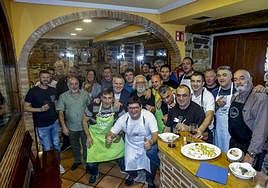 La cena en la sociedad gastronómica Eskola-Zaharra, en imágenes