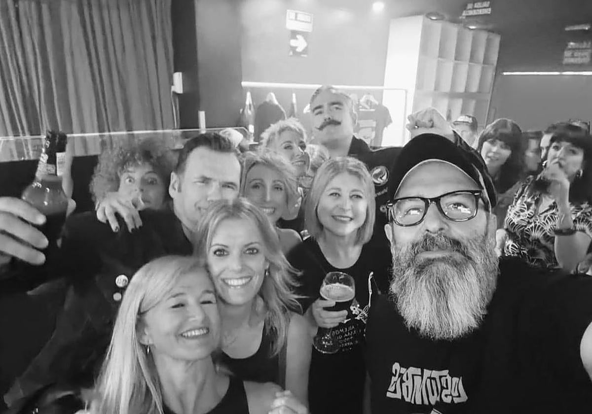 Así fue la fiesta rockera por el 50 cumpleaños de Iñaki López