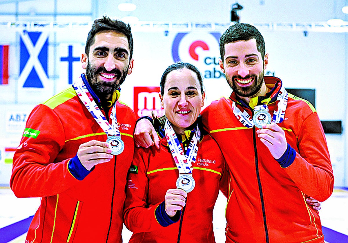 Mikel Unanue, Ohiane Otaegi y Sergio Vez en la semifinal.