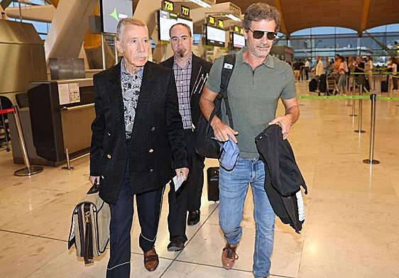 Rodolfo Sancho, acompañado de su abogado Marcos García Montes, la primera vez que viajó a Tailandia