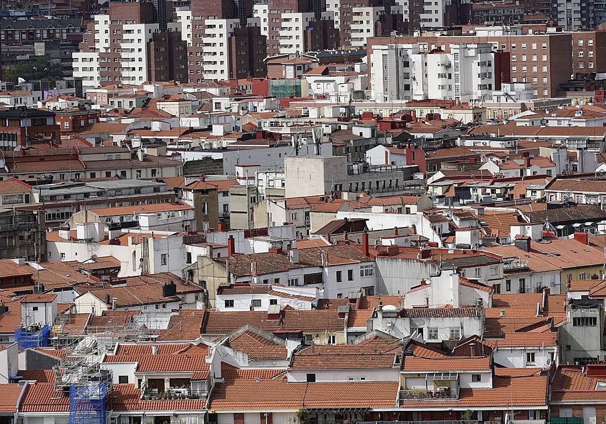 Imagen de varios edificios de viviendas y torres de pisos en Bilbao