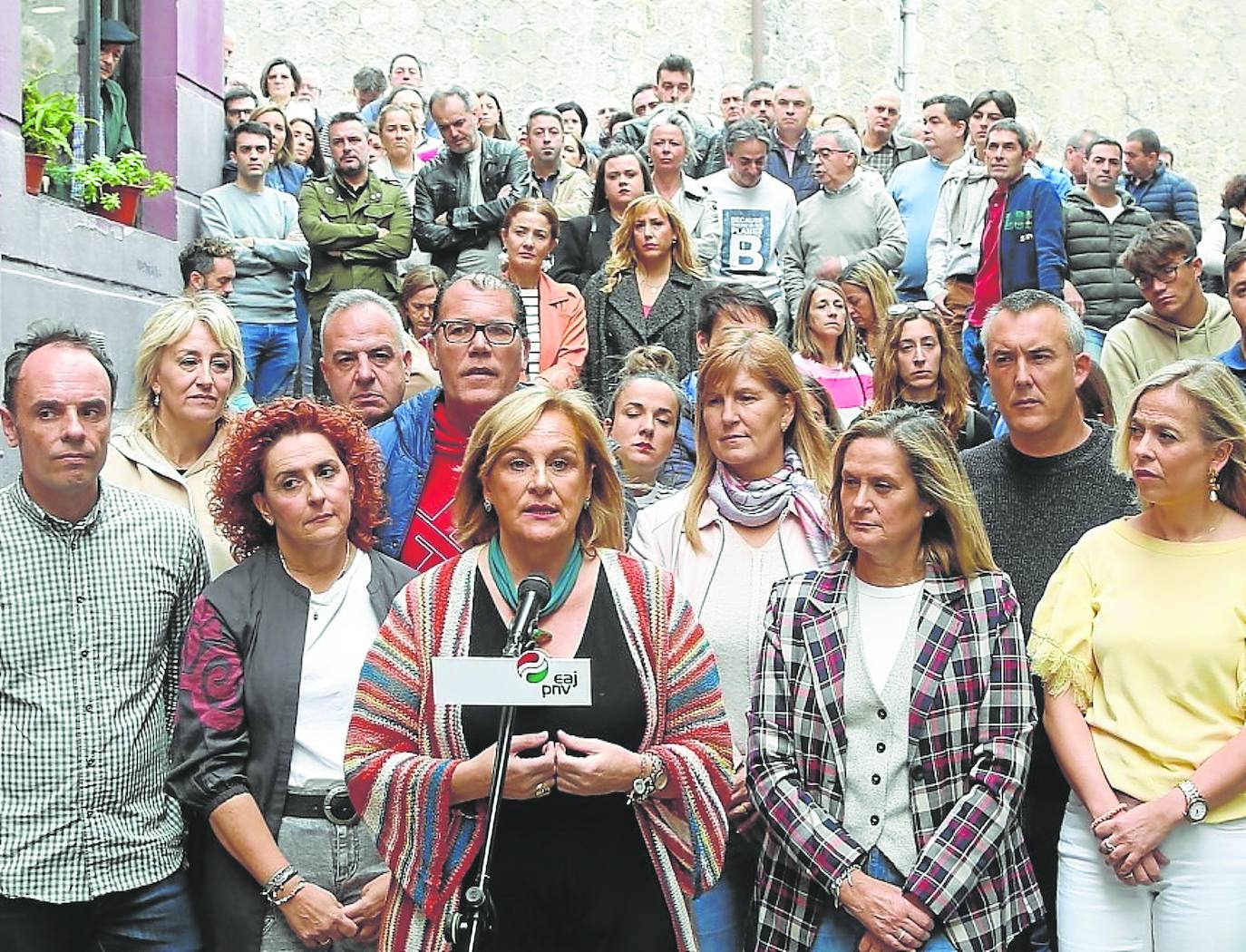 Itxaso Atutxa se reunió ayer con varias organizaciones municipales de la Margen izquierda y la Zona Minera en Portugalete.