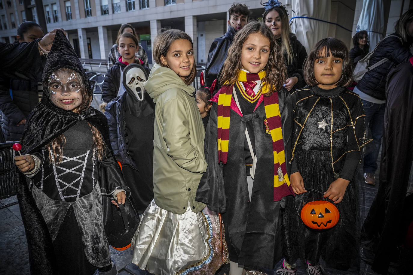 Vitoria se entrega a la noche de Halloween