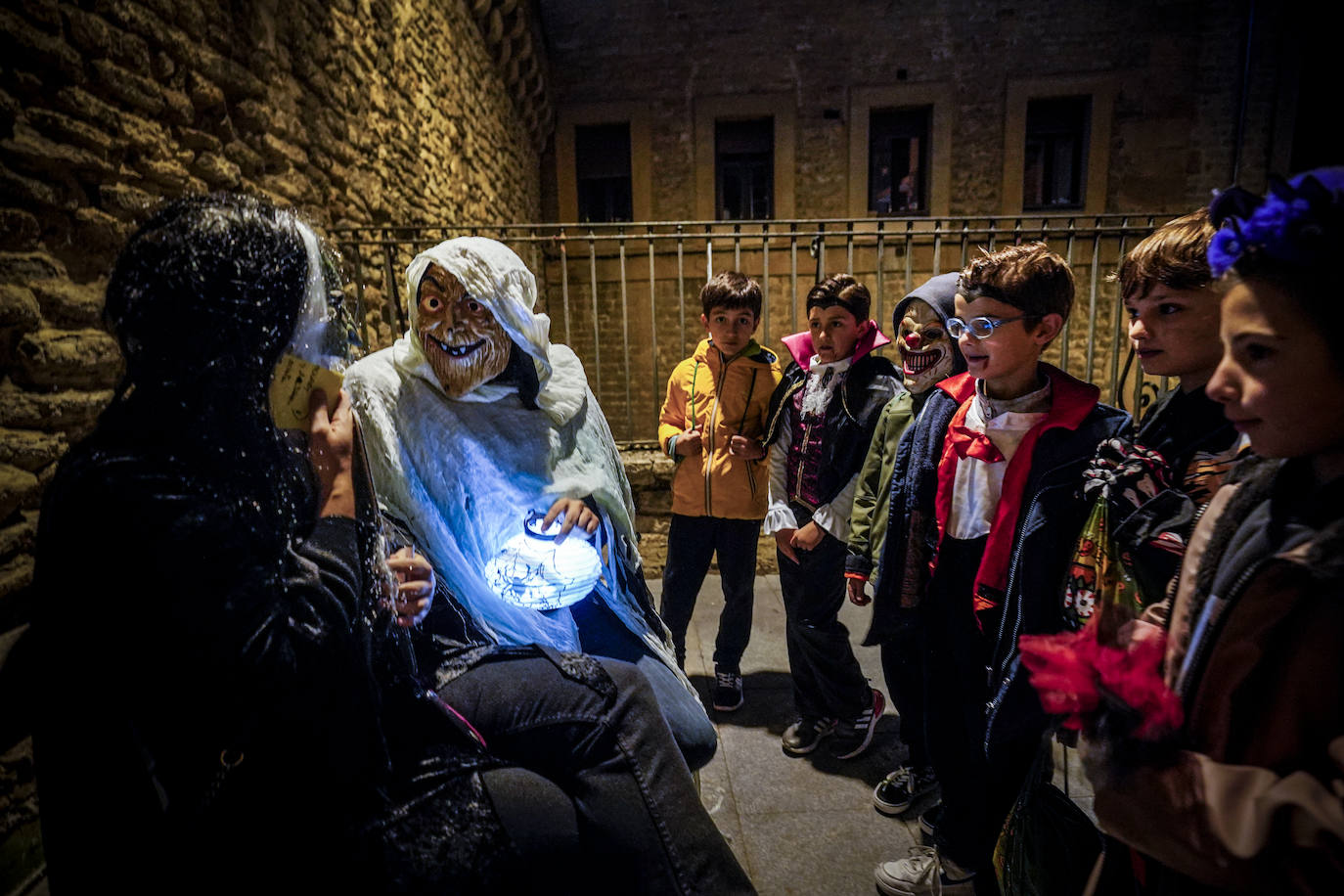 Vitoria se entrega a la noche de Halloween