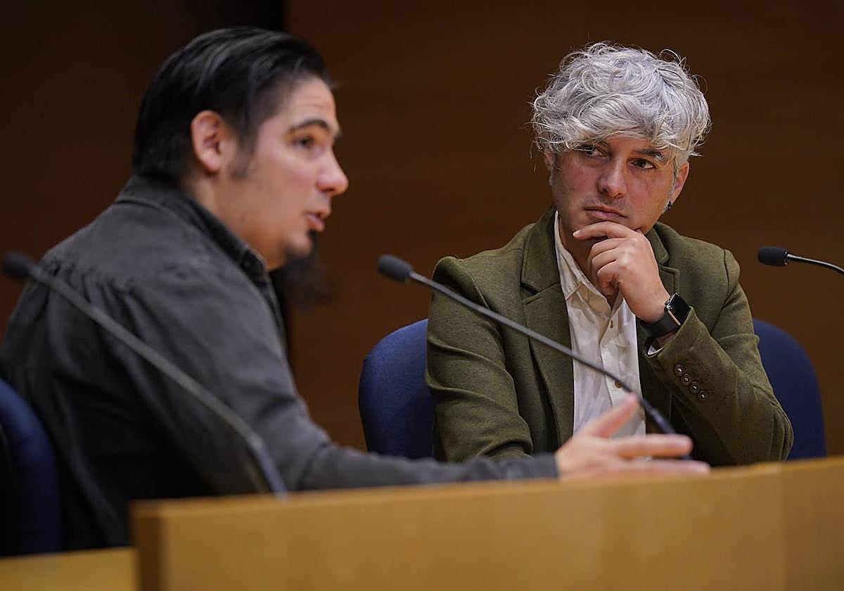 Paul Urkijo y Raúl Montero durante la presentación de Tartalo este lunes en el Artium.